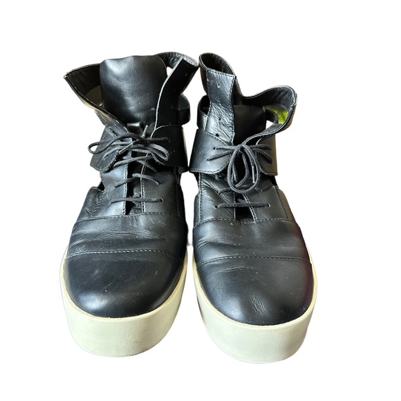 Sarah Pancini Black High Tops (Size 9 US a Euro 40) - Picture 3 of 8